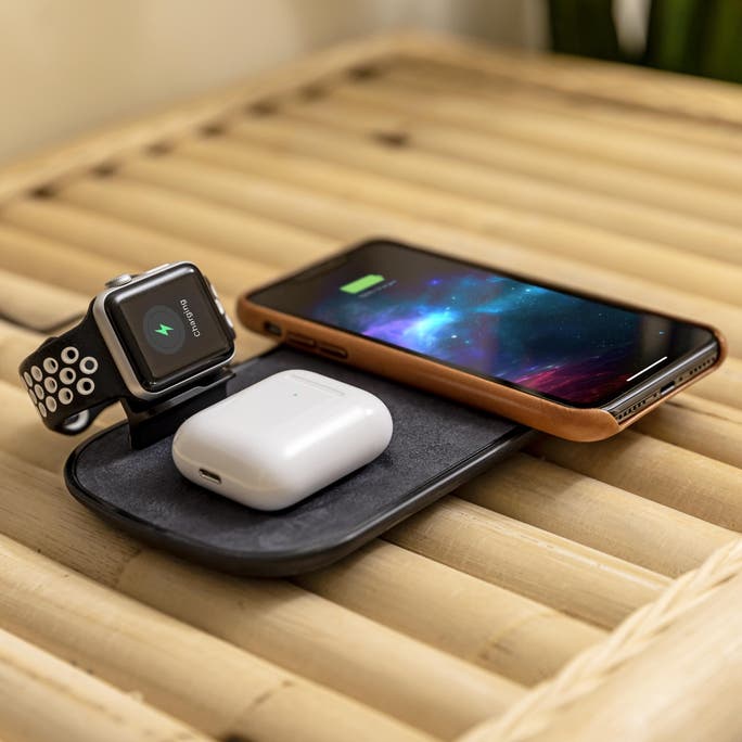 Mophie  3-in-1 wireless charging pad